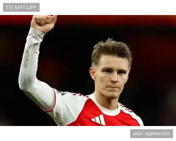 厄德高 vs 福登：英超技术流中场的组织与推进差异